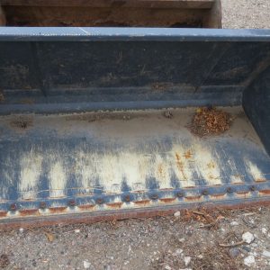 Gehl 74" Bucket (Stk 3900)