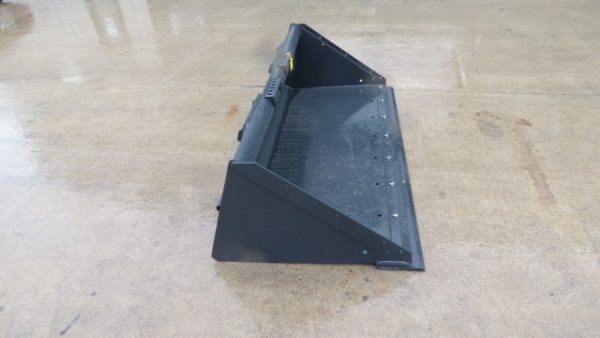 Bobcat 74 Heavy Duty Bucket (Stk# 6625)