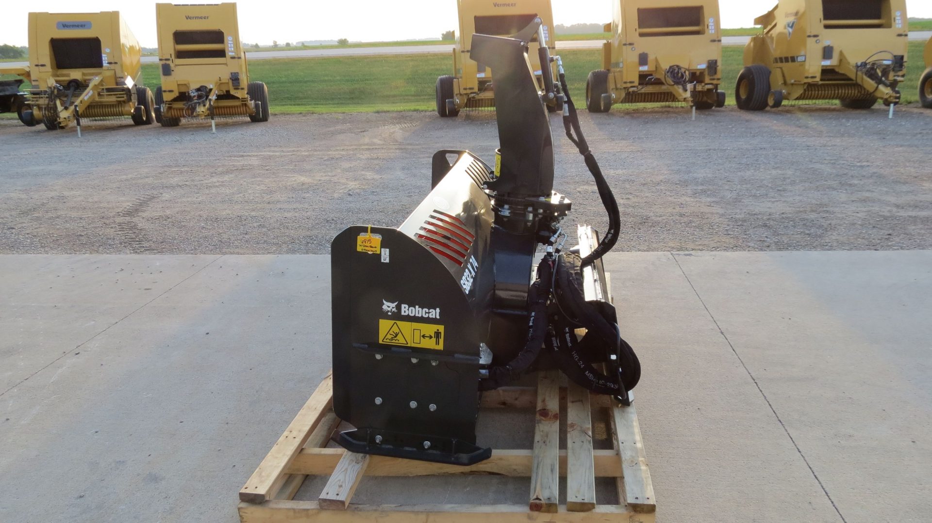 2025 Bobcat 74" Snow Blower (Stk# 6815/6816) - Image 6