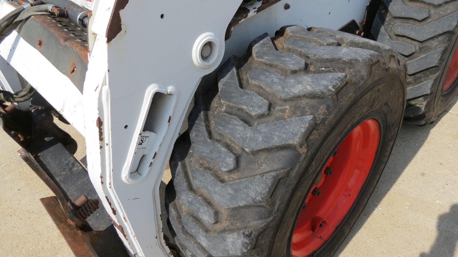 2011 Bobcat S205 Skid Loader (Stk# 6850) - Image 4