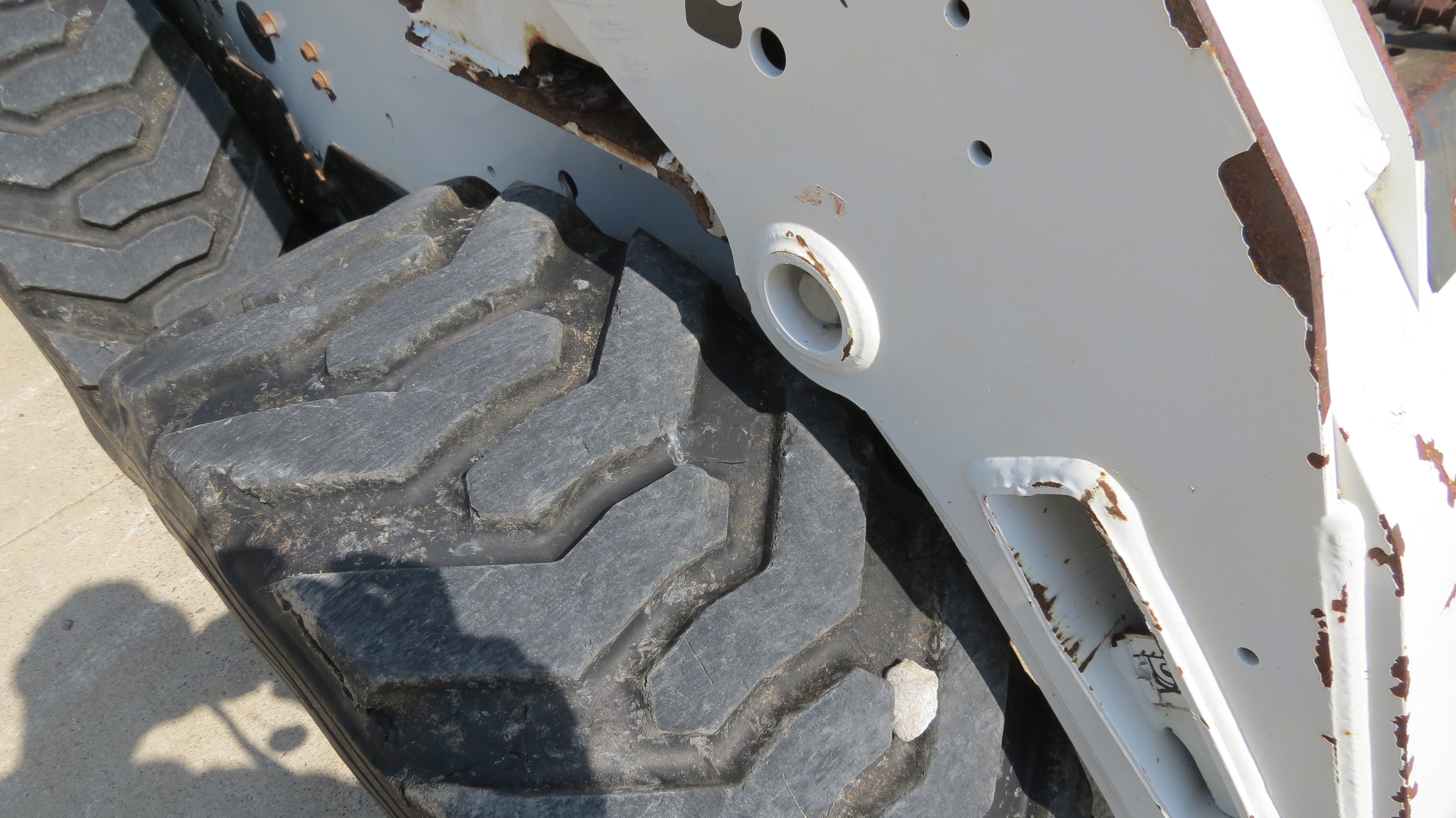 2011 Bobcat S205 Skid Loader (Stk# 6850) - Image 6