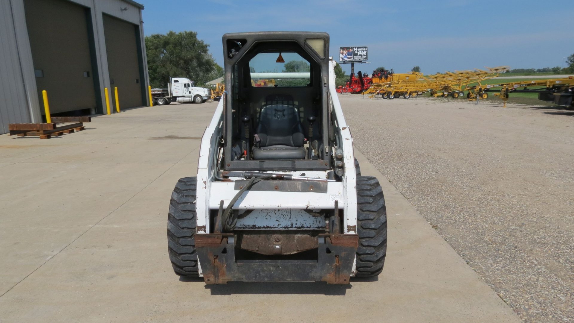 2011 Bobcat S205 Skid Loader (Stk# 6850) - Image 9