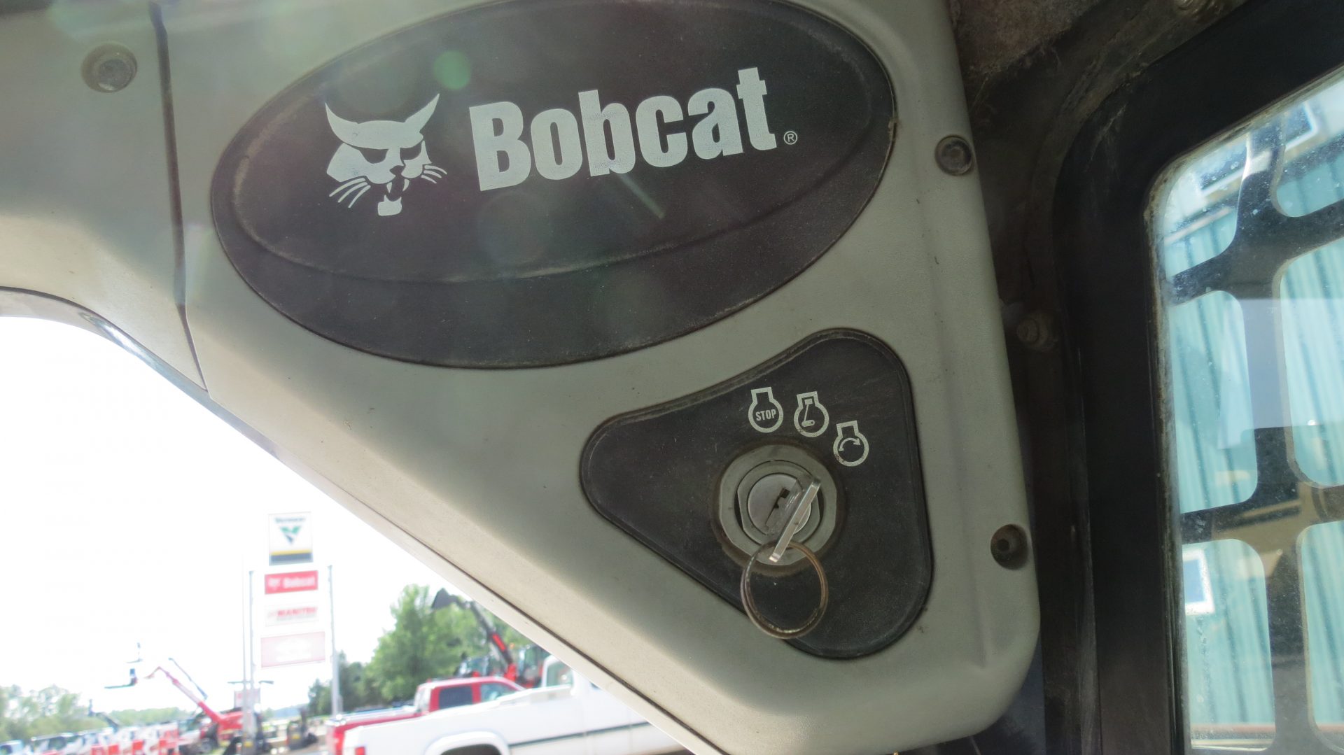 2011 Bobcat S205 Skid Loader (Stk# 6850) - Image 14