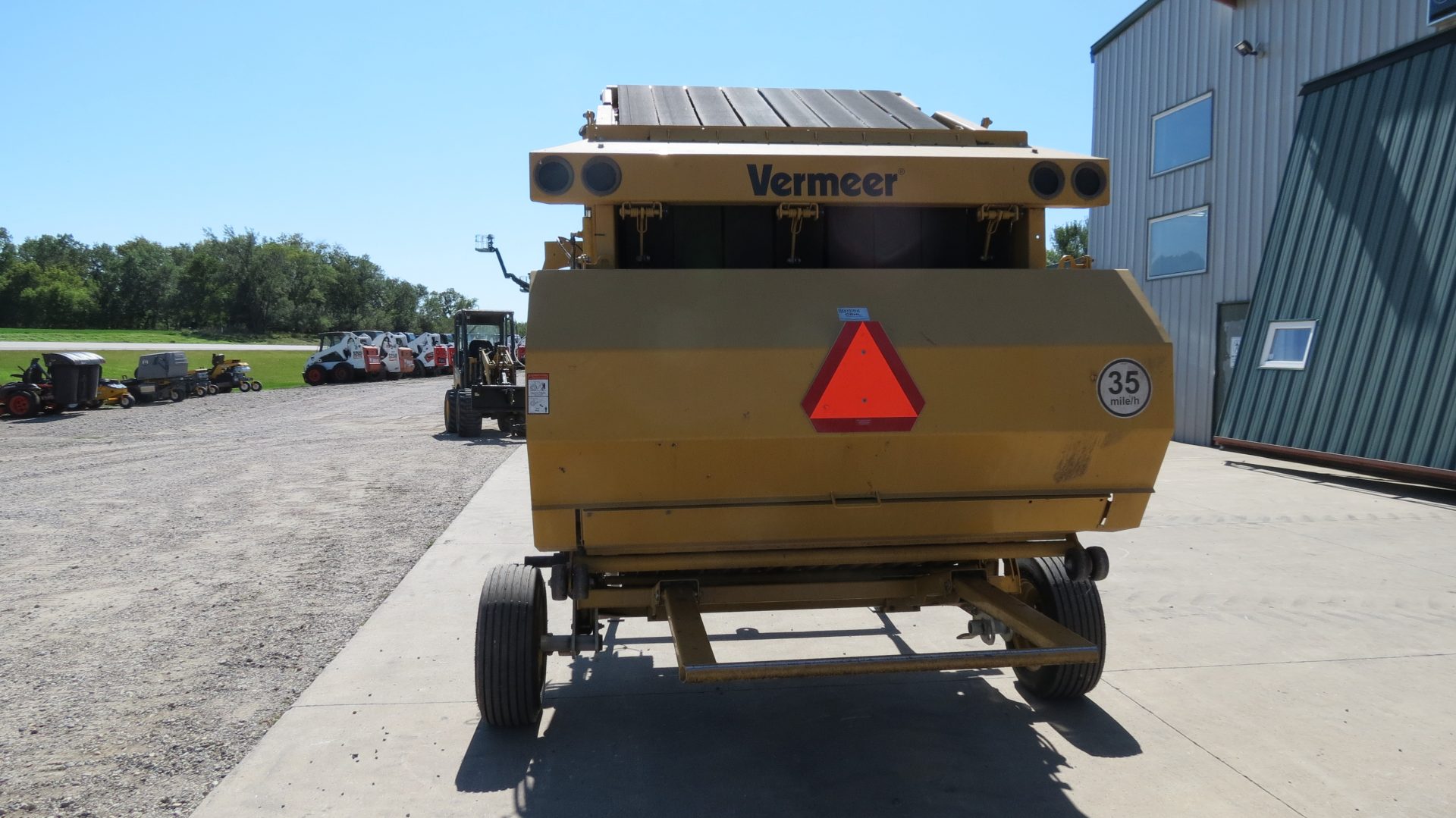2023 Vermeer Z605N Baler (Stk# 5965) - Image 7