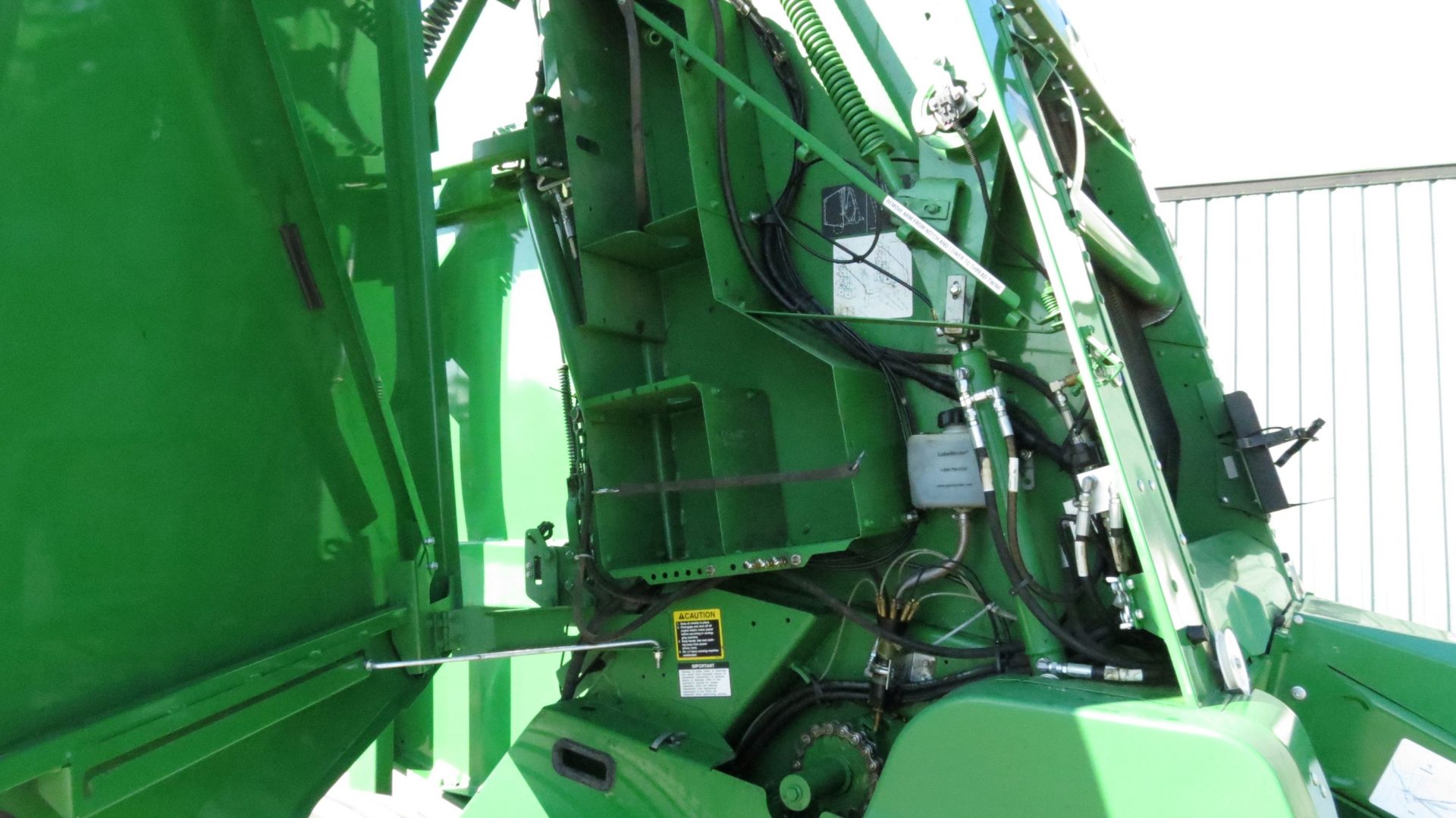 2020 John Deere 560M HC2 Mega Wide Baler (Stk# 6869) - Image 13