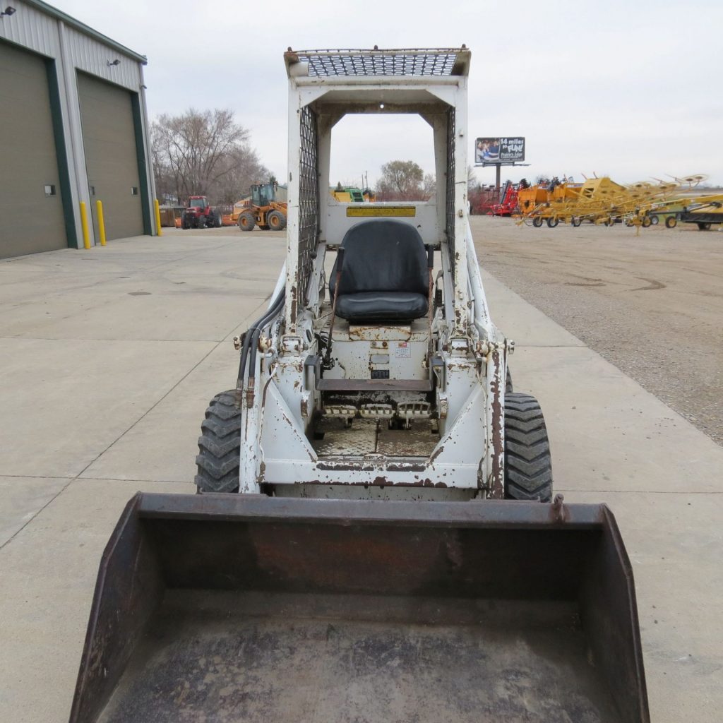 Bobcat 610 Skid Loader (Stk# 6935) - Image 8