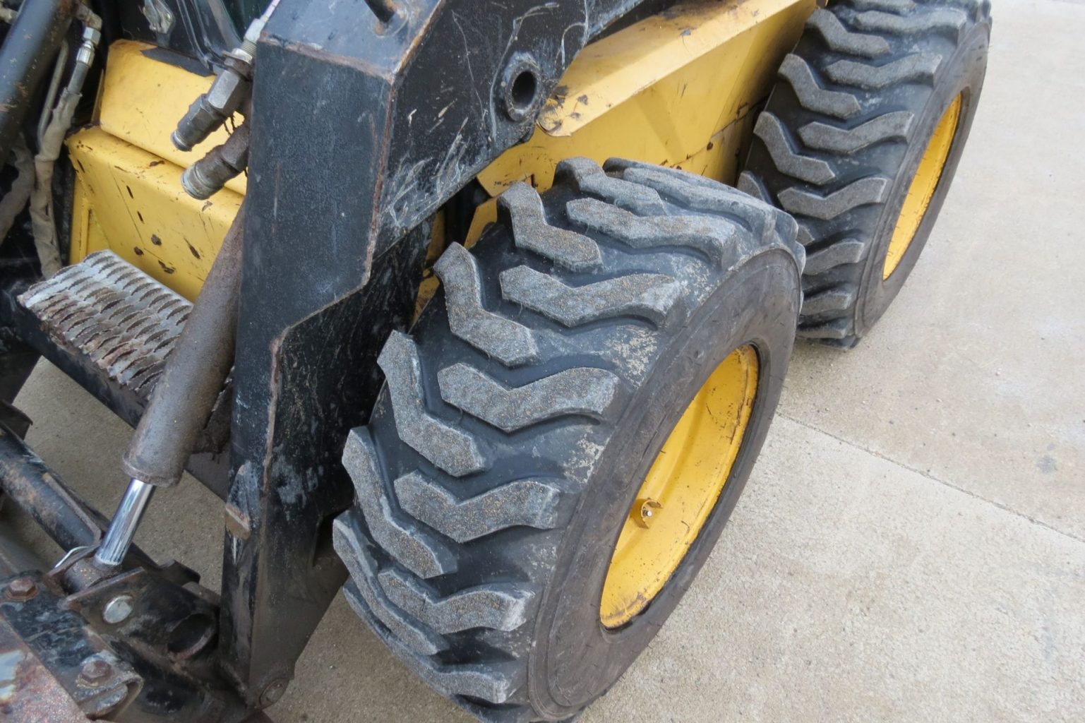 1996 New Holland LX565 Skid Loader (Stk# 7011) - Image 8