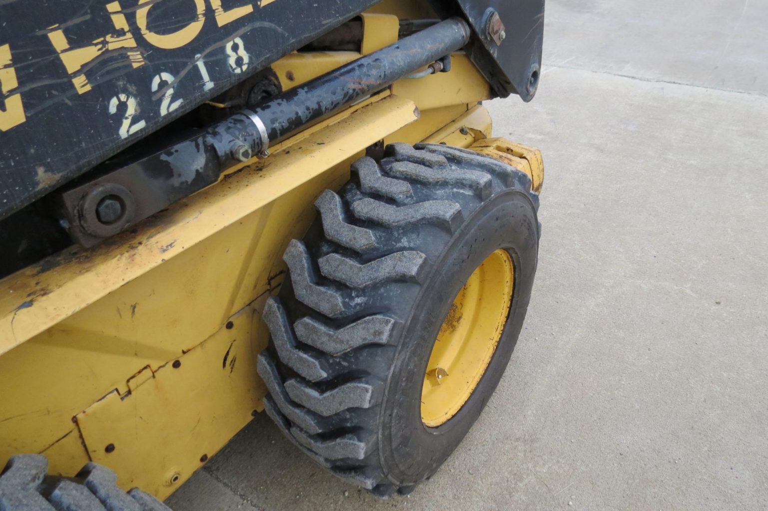 1996 New Holland LX565 Skid Loader (Stk# 7011) - Image 9