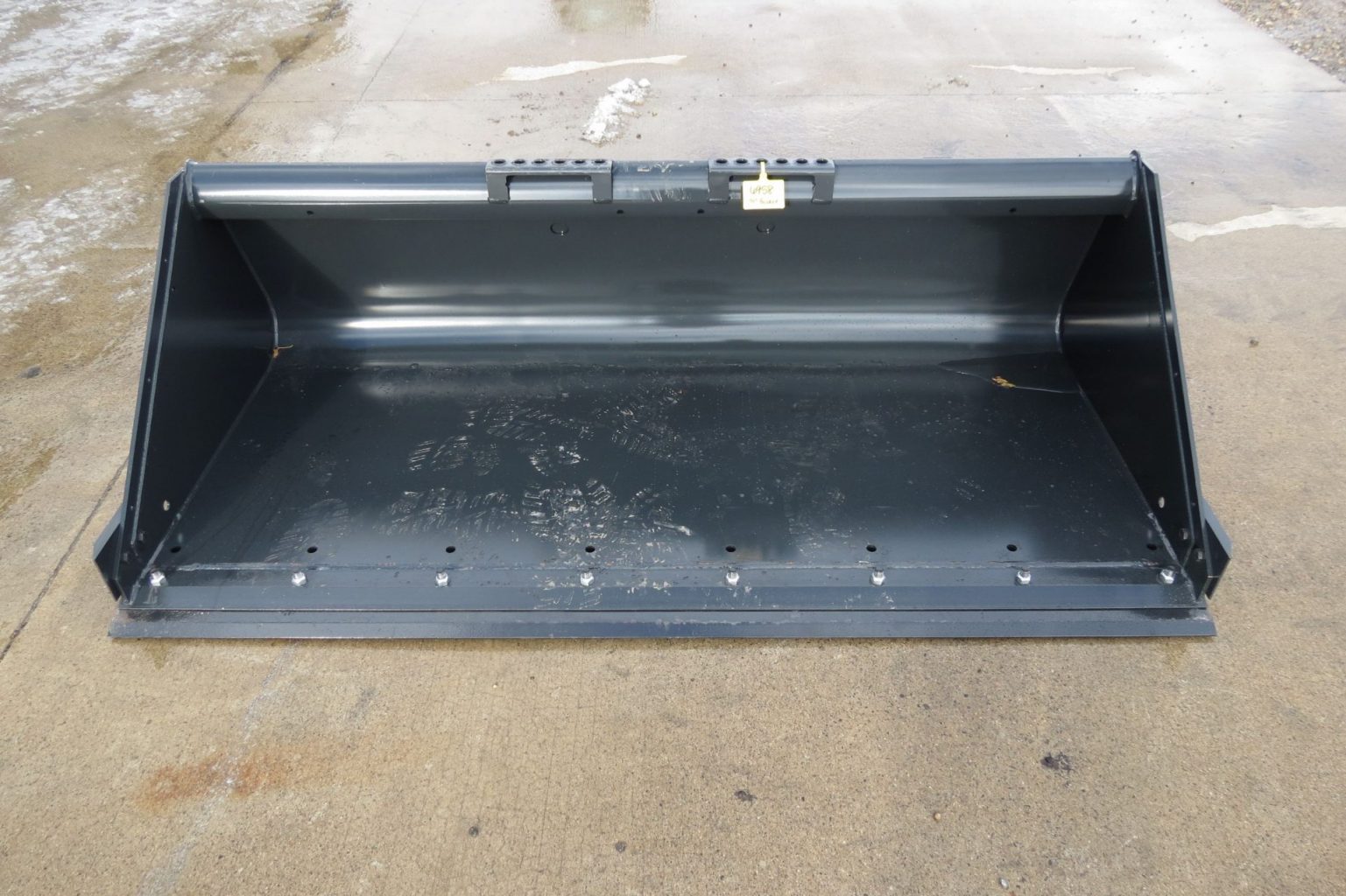 74" Heavy Duty Bobcat Bucket (Stk# 6958) - Image 2