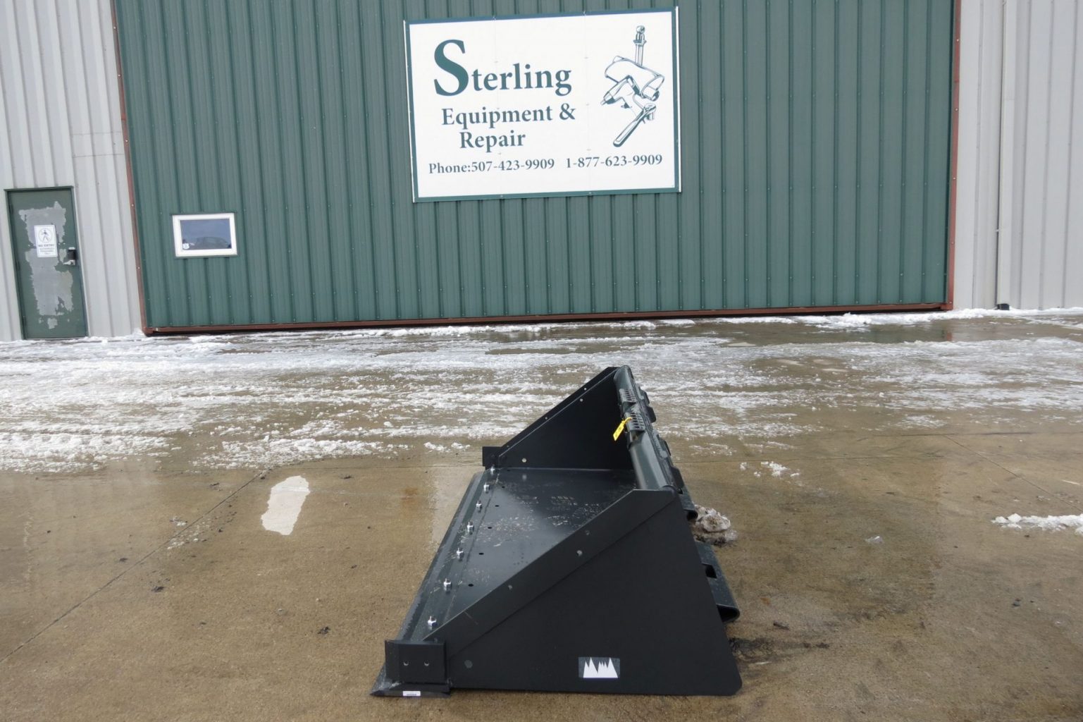 74" Heavy Duty Bobcat Bucket (Stk# 6958)