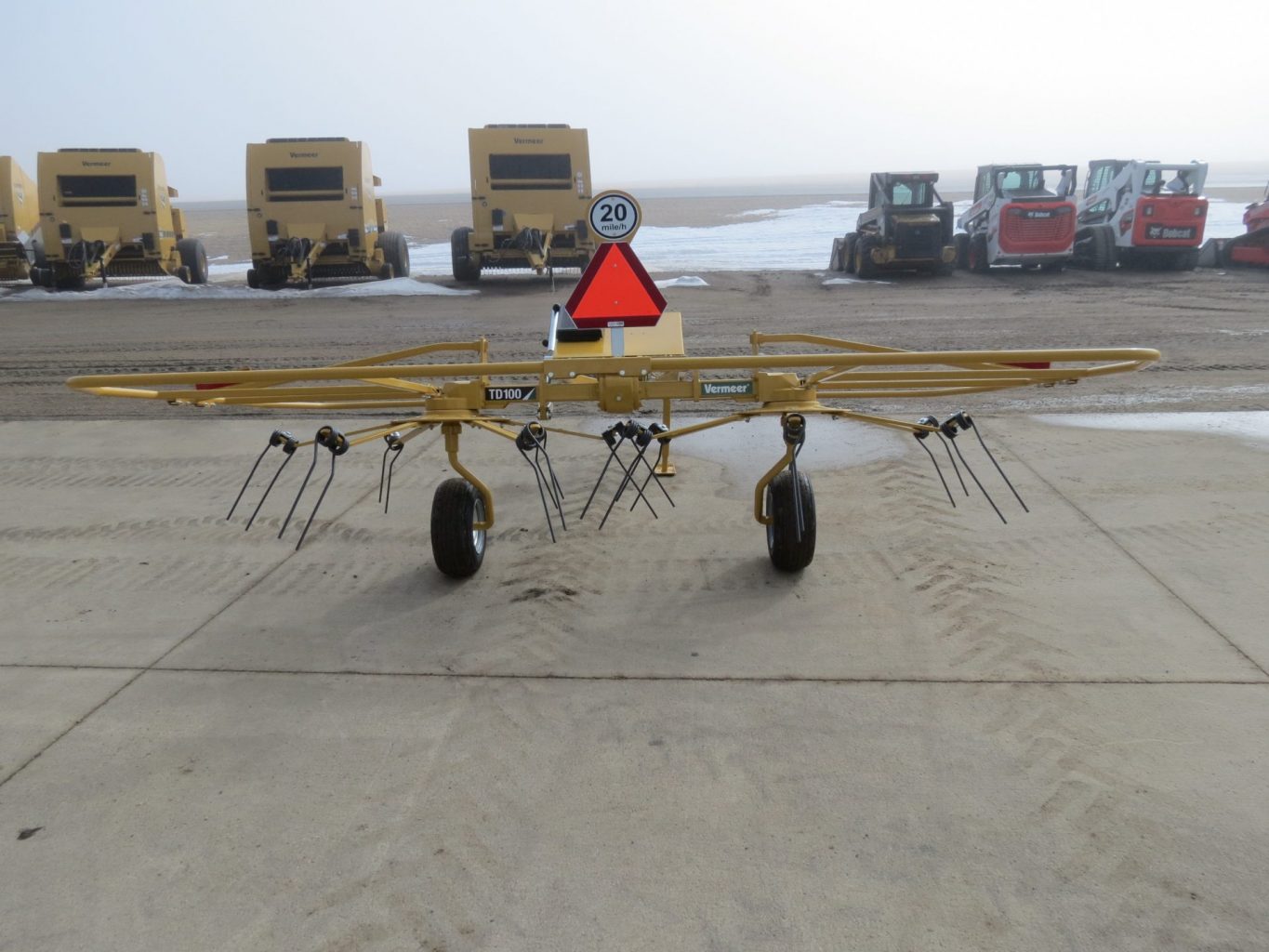 Vermeer TD100 Tedder (7086) - Image 6