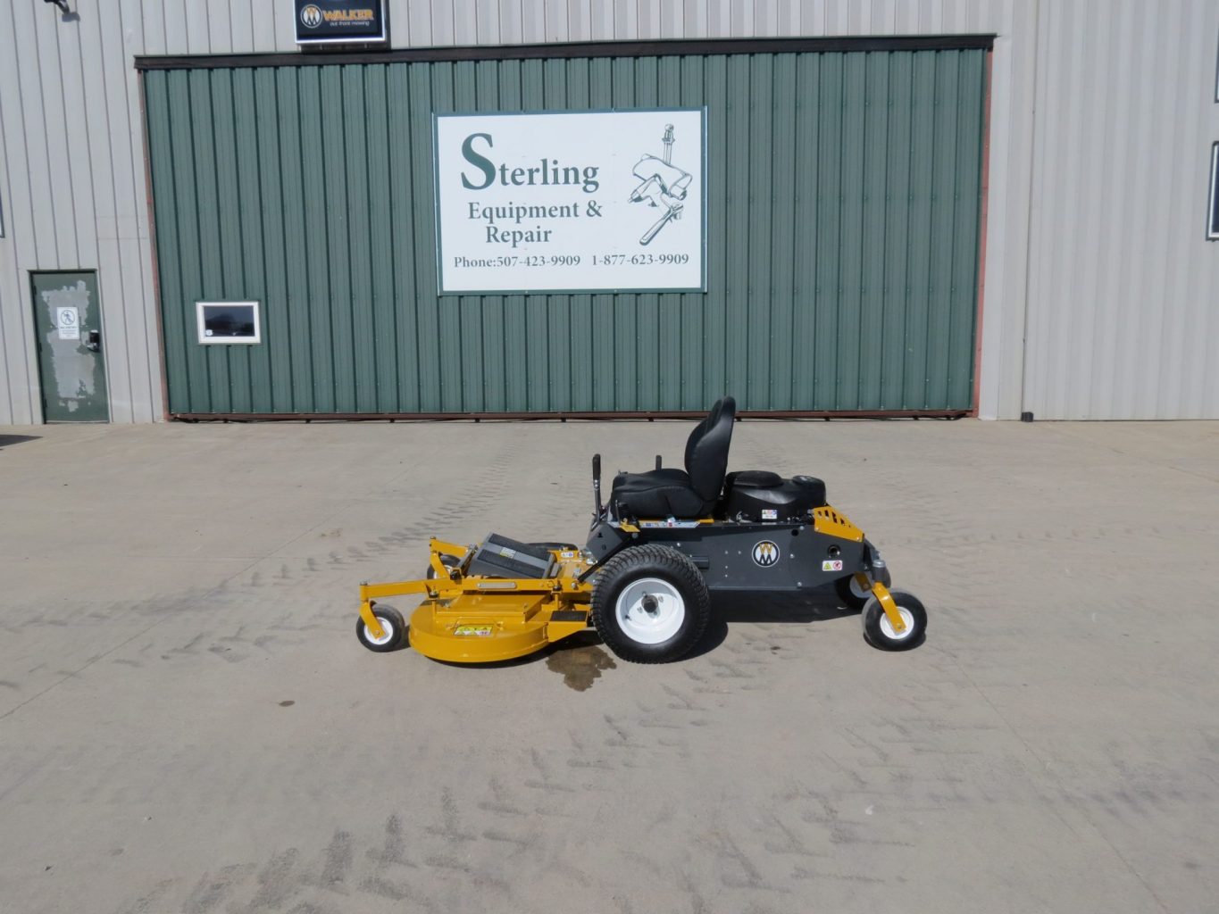 2026 Walker R22x Lawn Mower (Stk# 7081) - Image 2