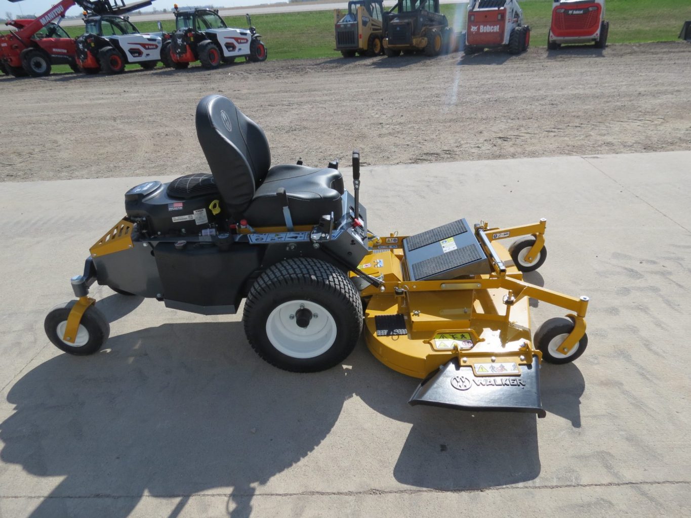 2026 Walker R22x Lawn Mower (Stk# 7081) - Image 7