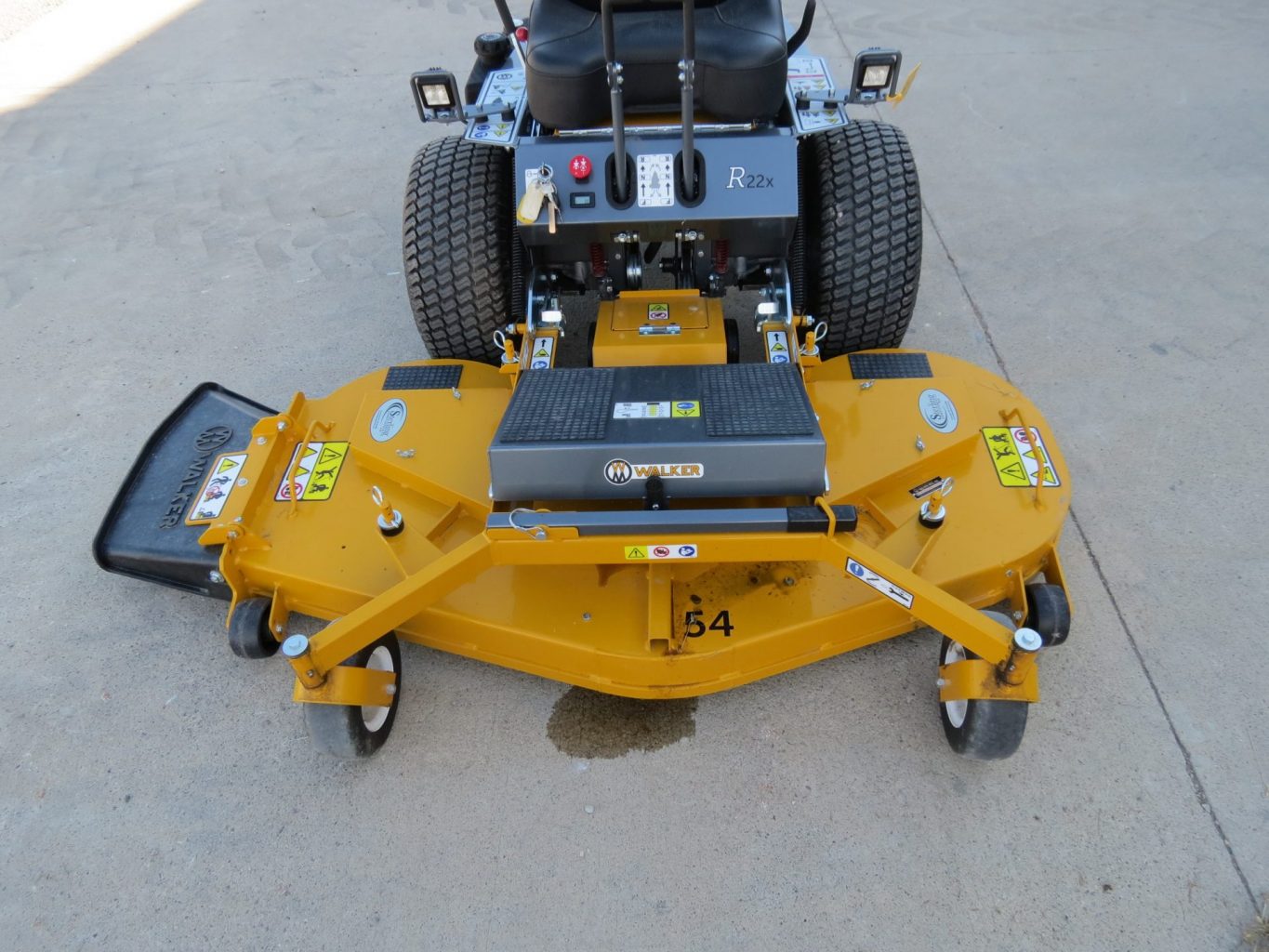 2026 Walker R22x Lawn Mower (Stk# 7082) - Image 4