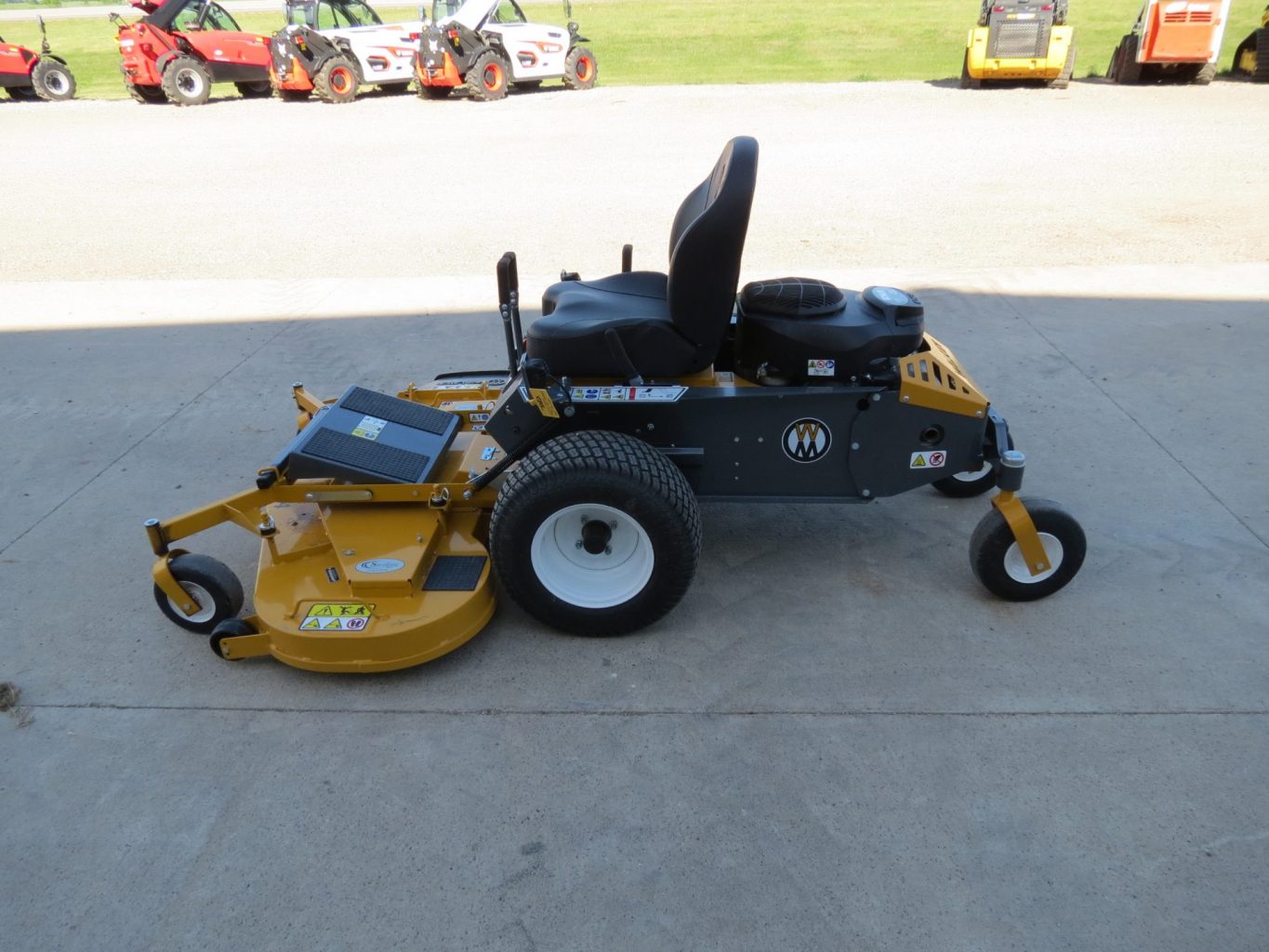 2026 Walker R22x Lawn Mower (Stk# 7082) - Image 6