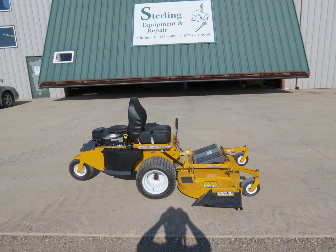 2026 Walker R22 Lawn Mower (Stk# 7080)