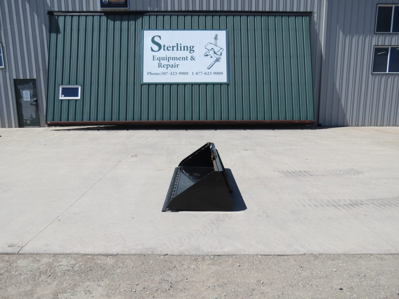 Manitou 84" Dirt Construction Bucket (Stk# 7155)