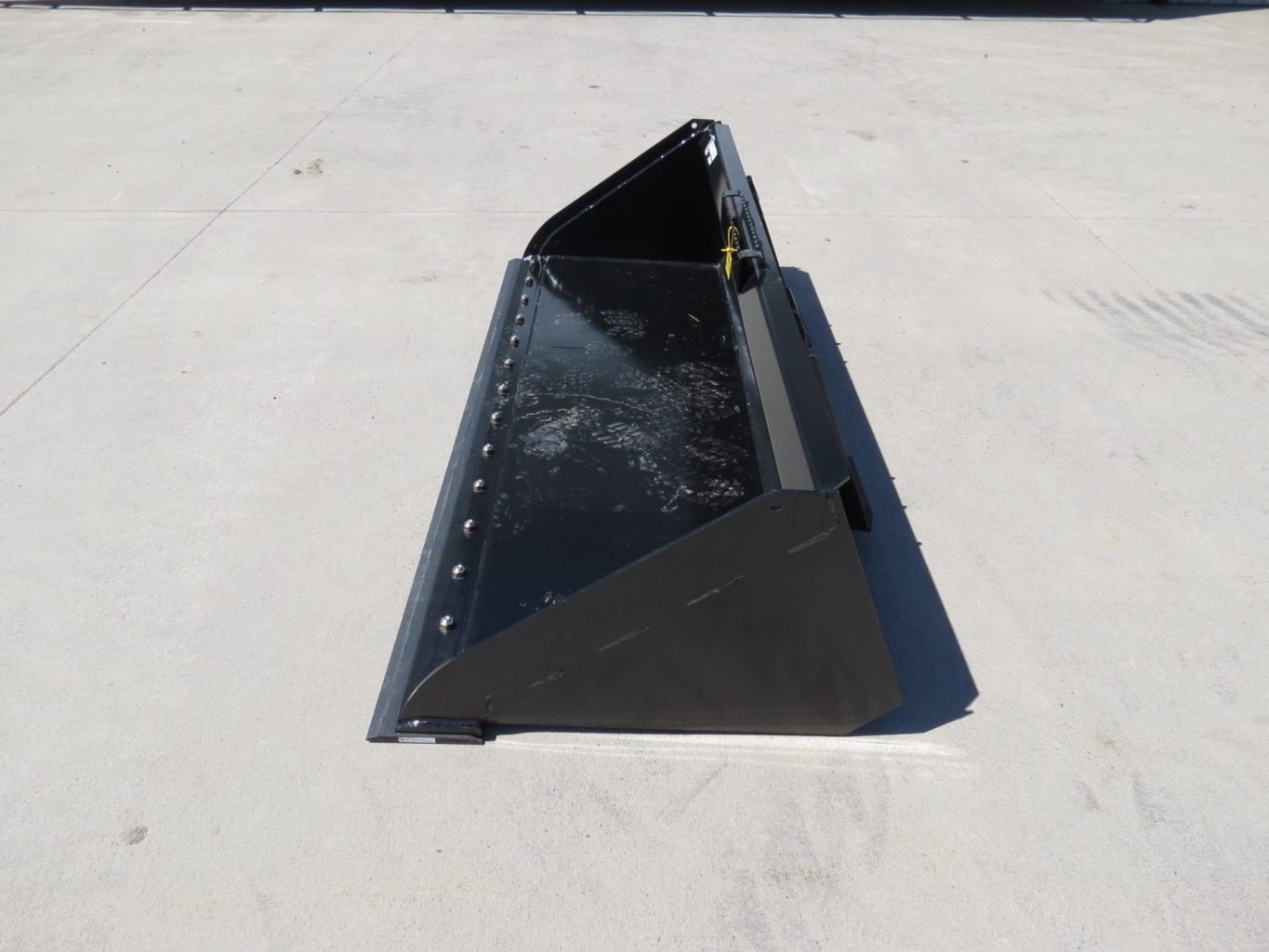 Manitou 84" Dirt Construction Bucket (Stk# 7155) - Image 3