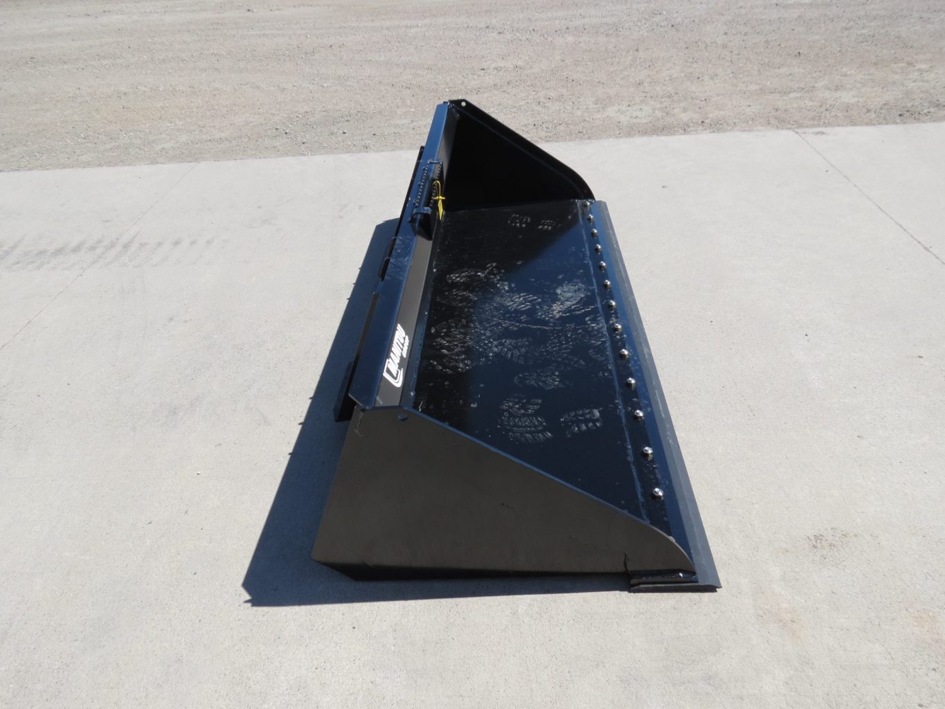 Manitou 84" Dirt Construction Bucket (Stk# 7155) - Image 6