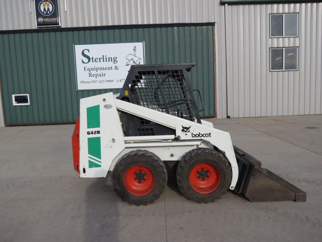 Bobcat 642B Skid Loader (Stk# 7190) - Image 4