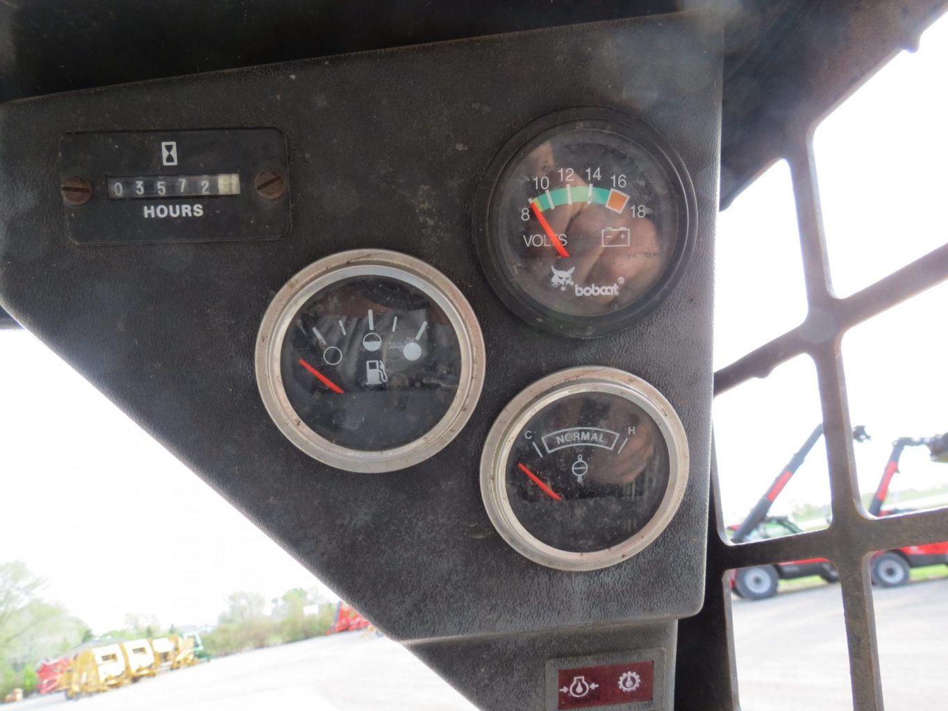 Bobcat 642B Skid Loader (Stk# 7190) - Image 11