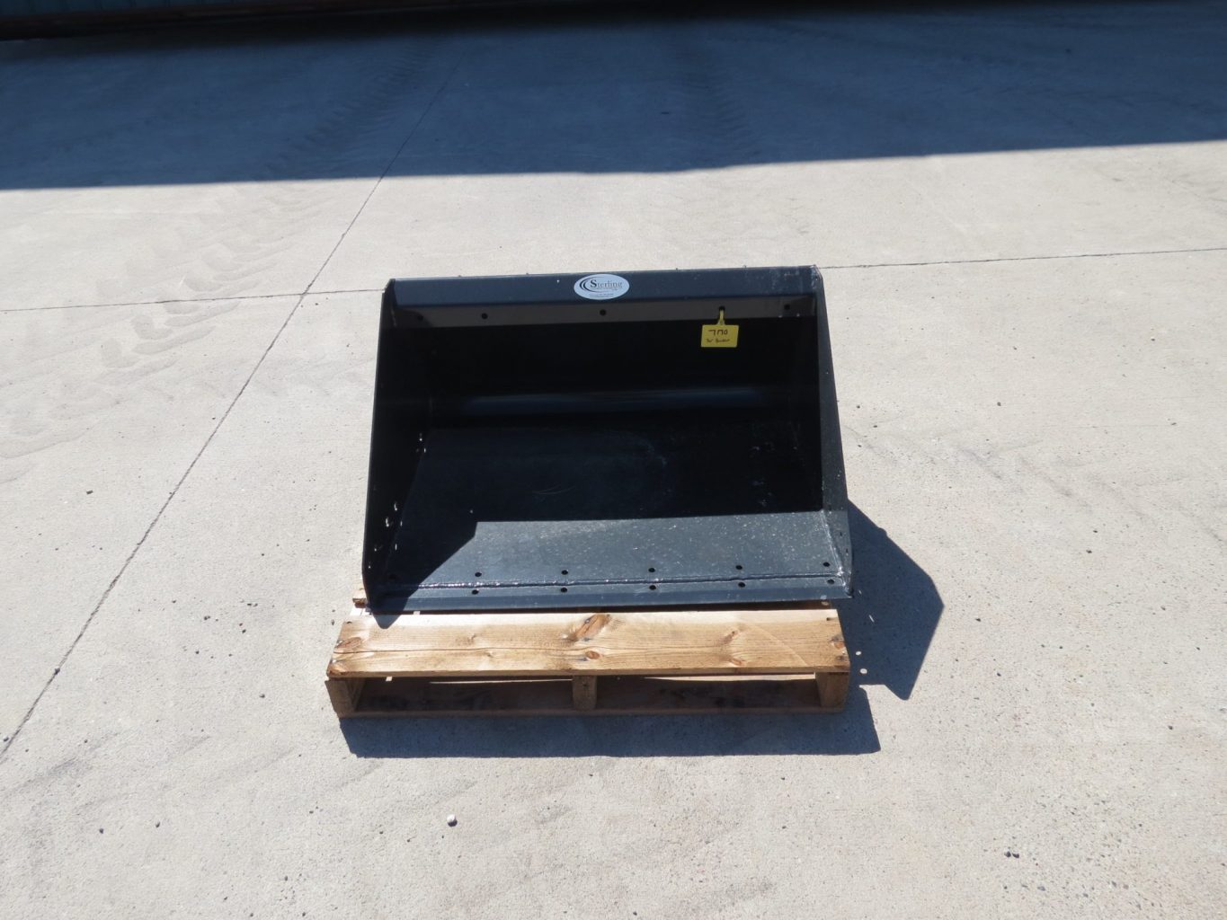 Bobcat 36" General Purpose Bucket (Stk# 7170) - Image 3