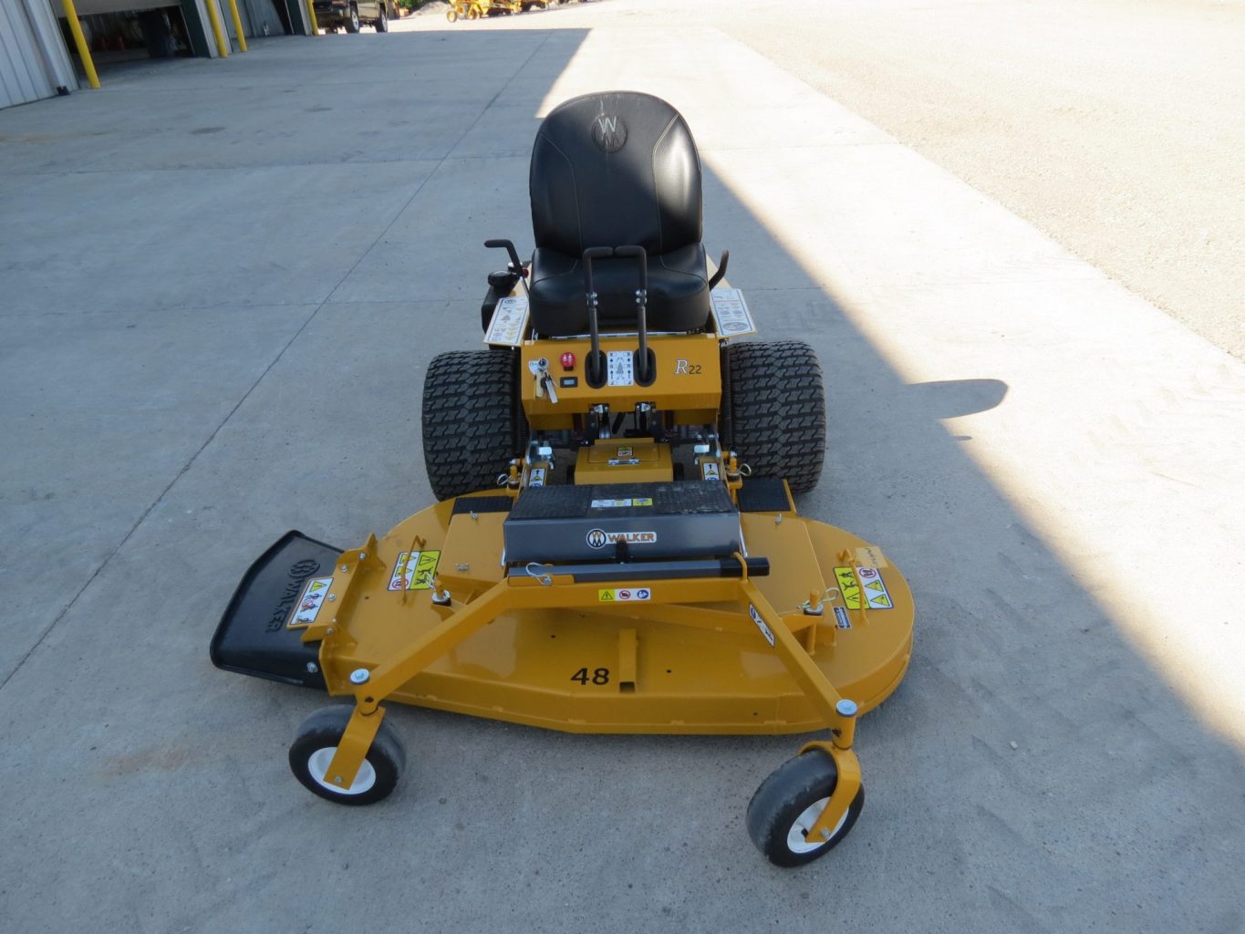 2026 Walker R22 Lawn Mower (Stk# 7151) - Image 4