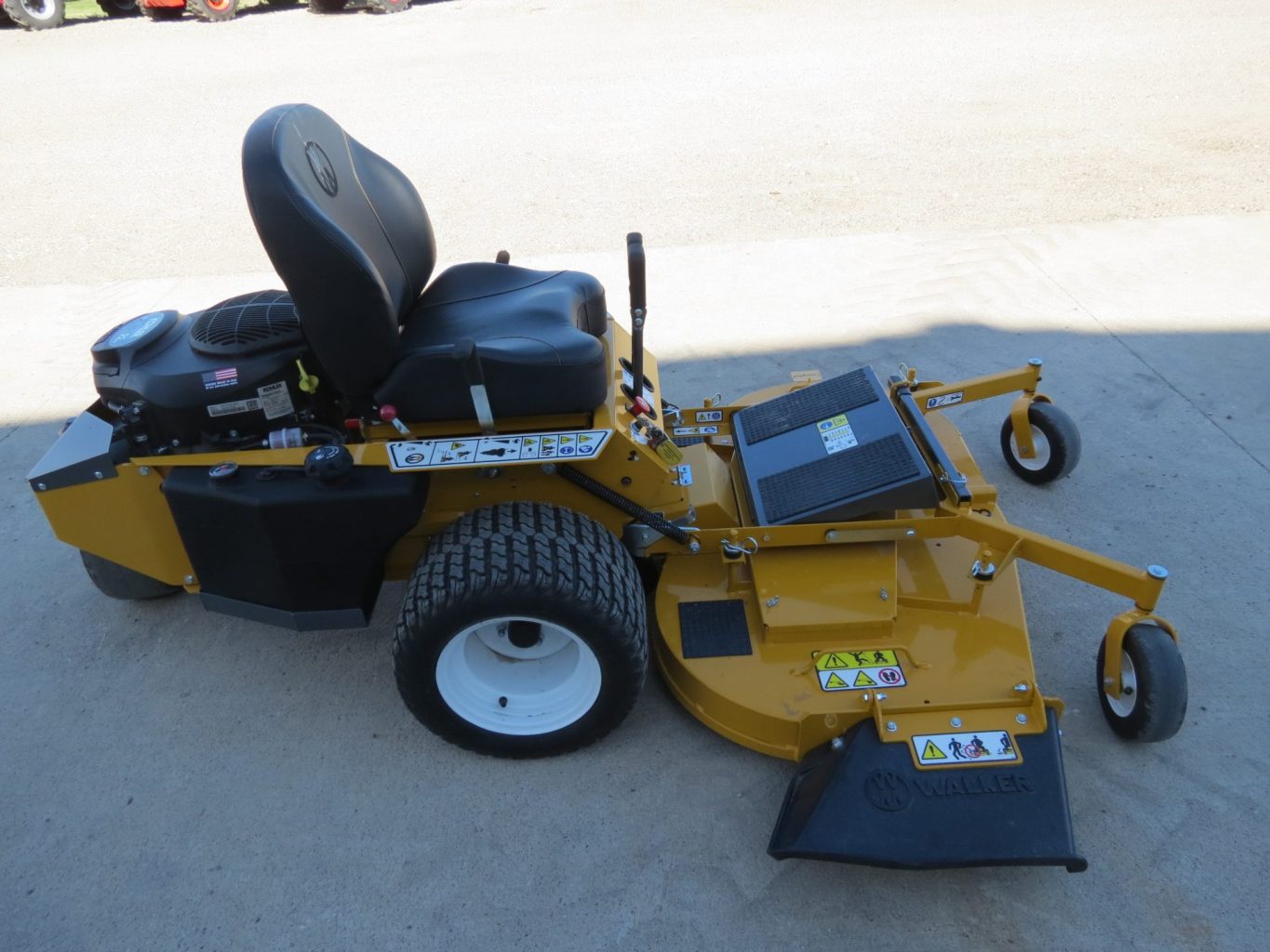 2026 Walker R22 Lawn Mower (Stk# 7151) - Image 6