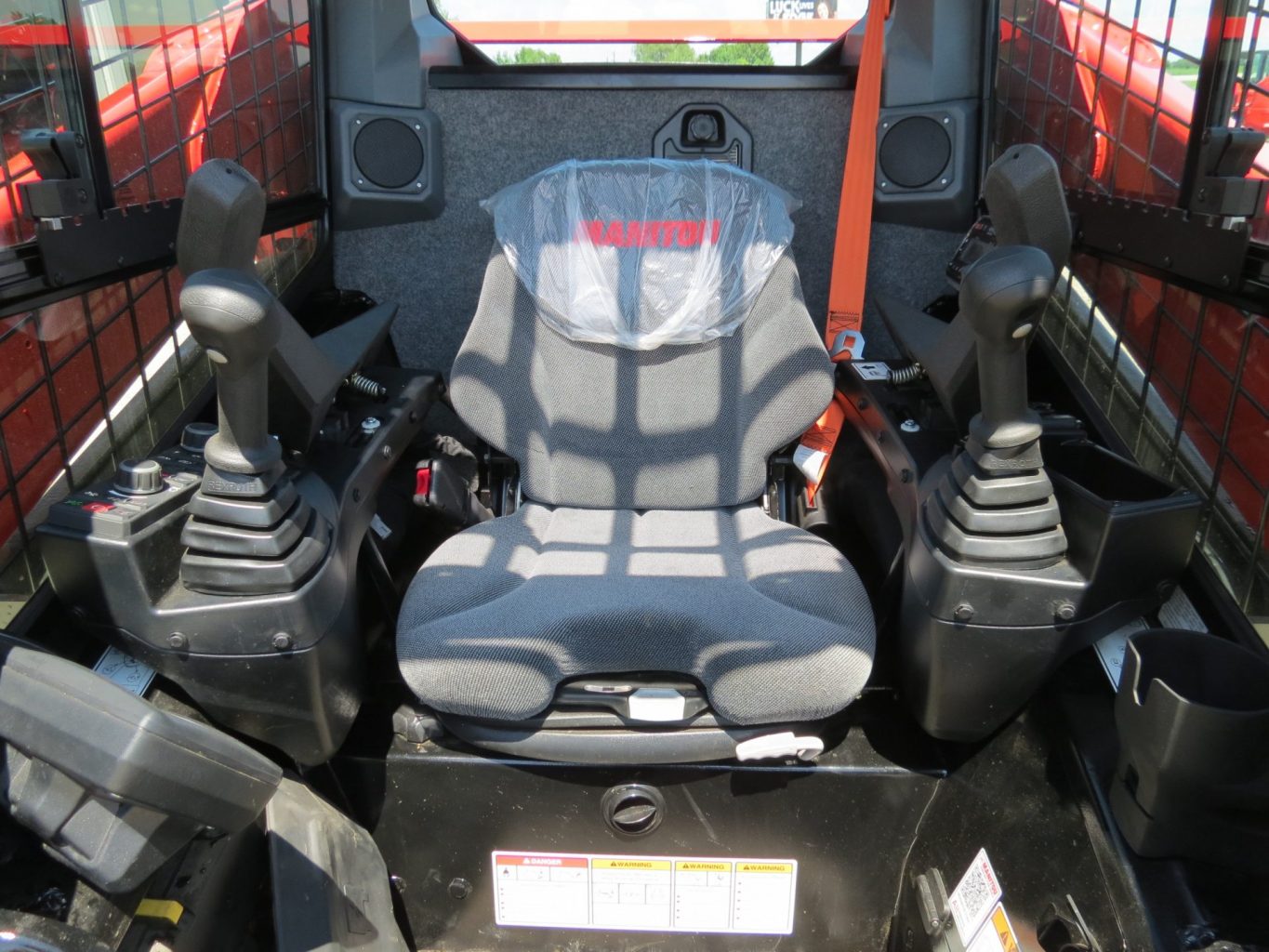 2026 Manitou 2300VT Track Loader (Stk# 7200) - Image 9